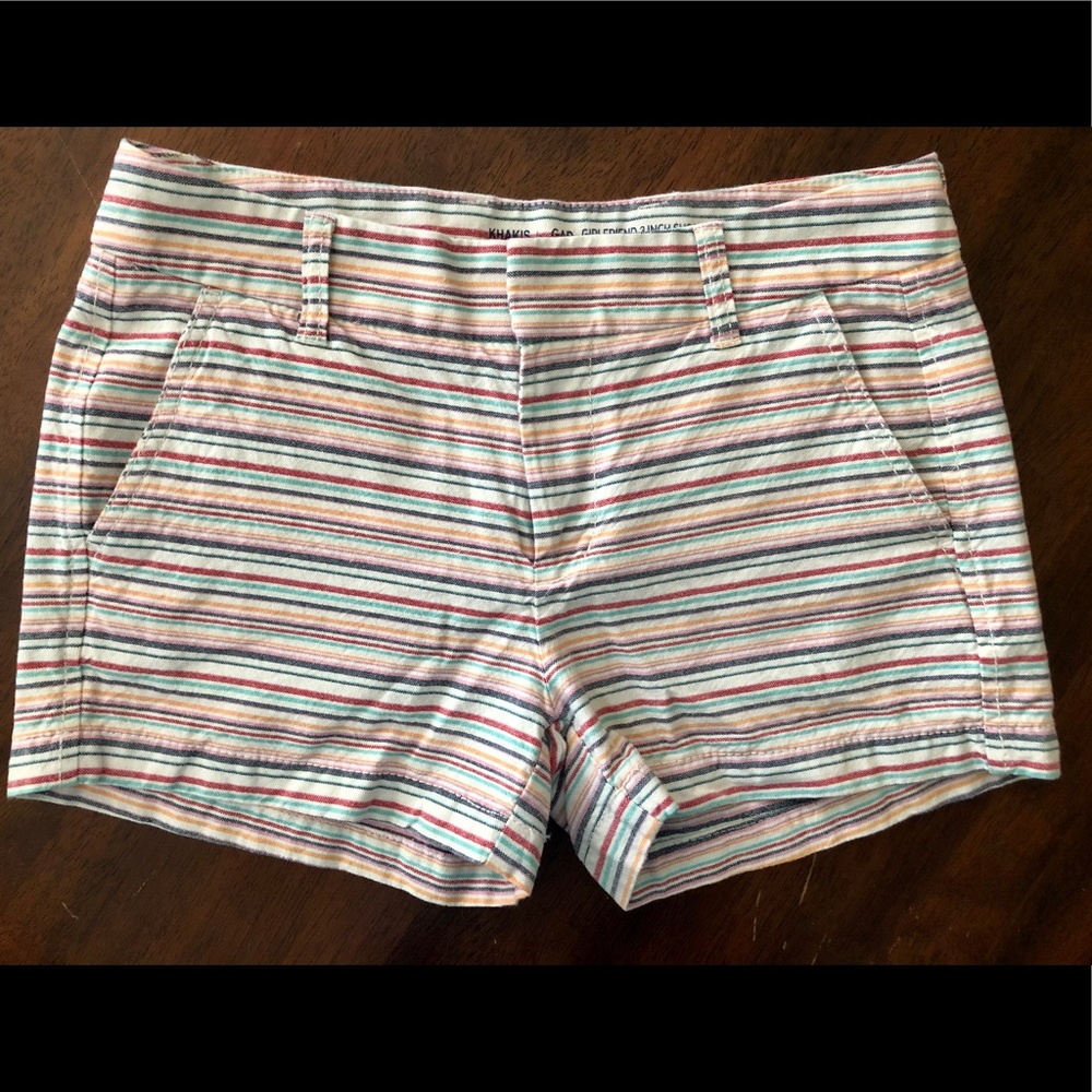 Women’s Gap Size 2 Shorts - 3” inseam